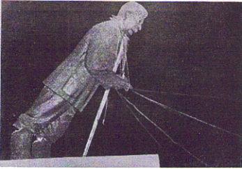 A dőlőben lévő Sztálin-szobor